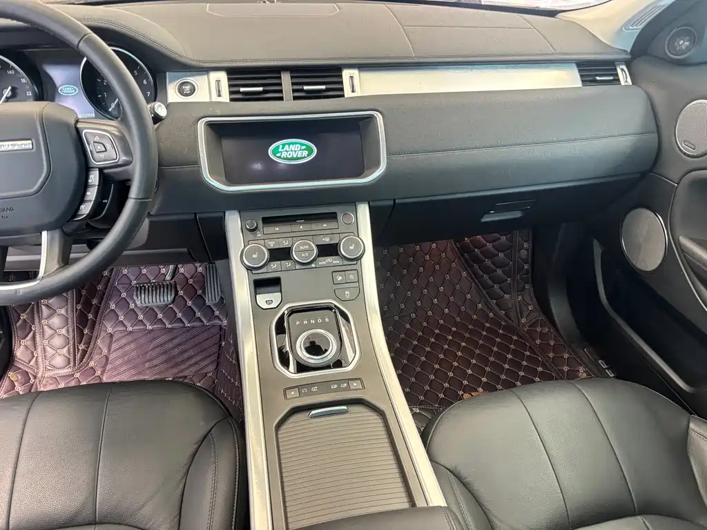 Land Rover Evoque 2019 — фото 10
