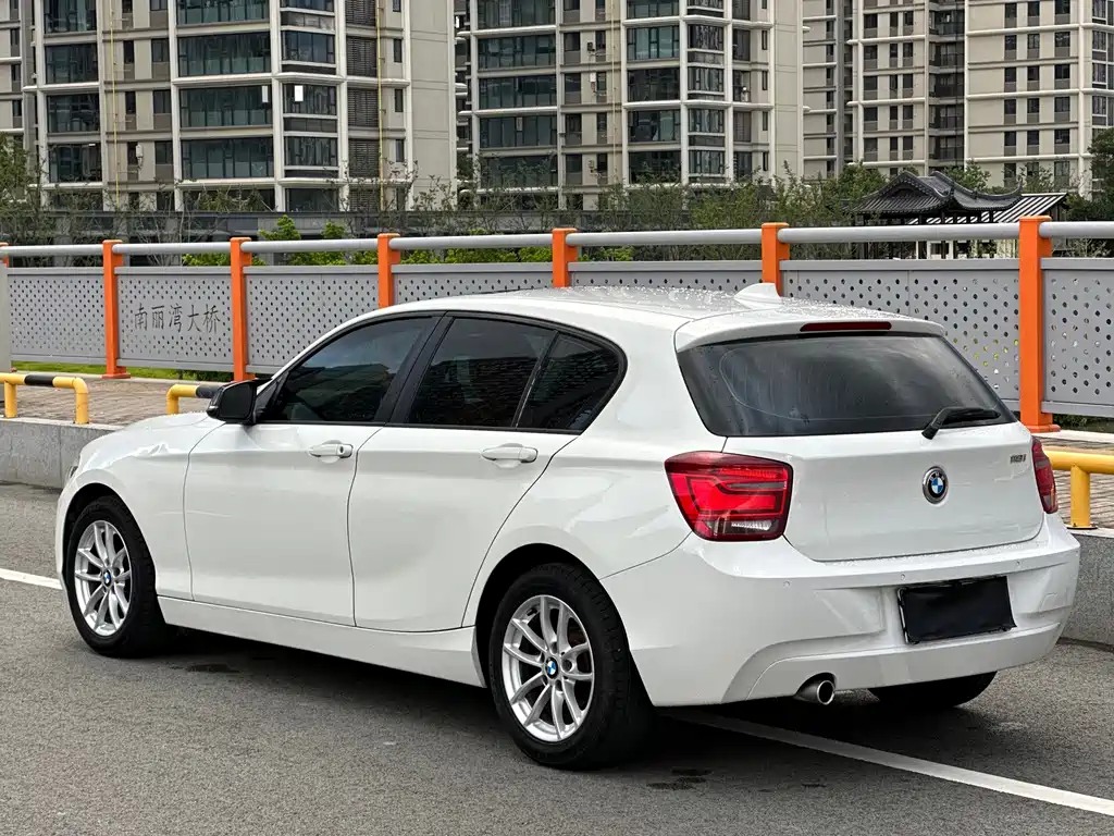 BMW 1 Series 2013 — фото 16