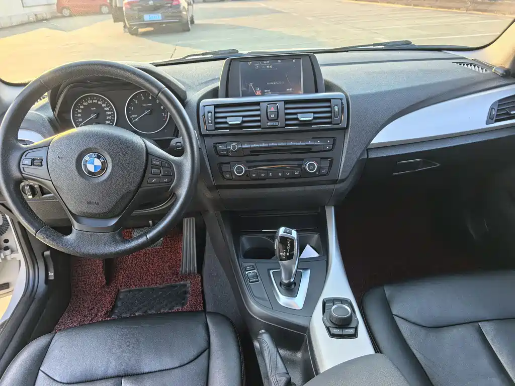 BMW 1 Series 2015 — фото 9