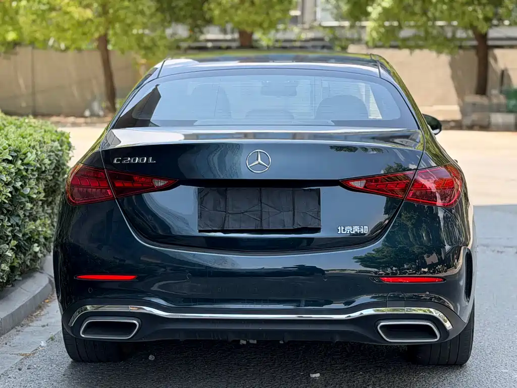 Mercedes-Benz C-Class 2024