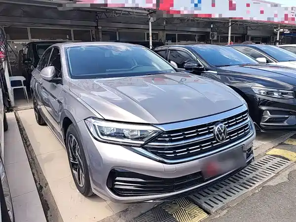 Volkswagen Sagitar 2025