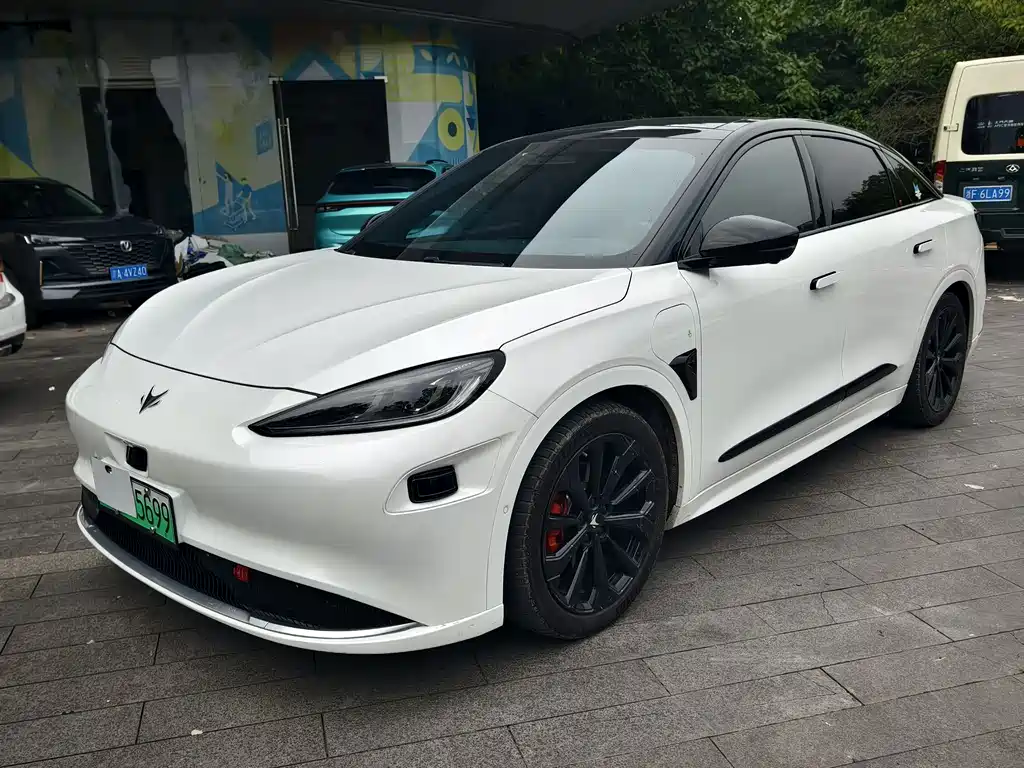 ARCFOX Alpha S 2022