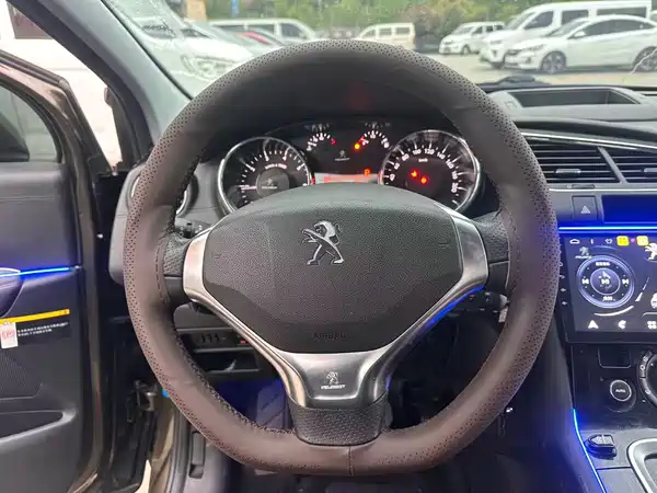 Peugeot 3008 2013