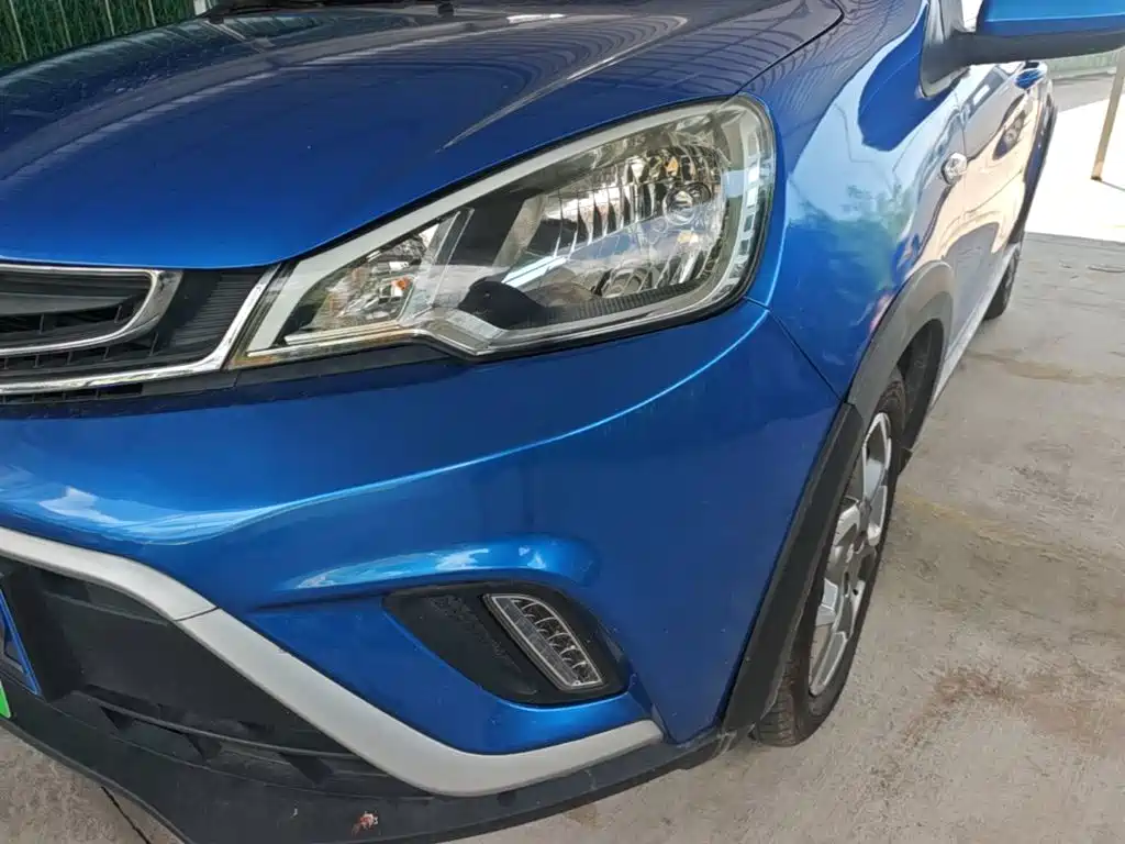 Geely Vision X1 2018 — фото 18