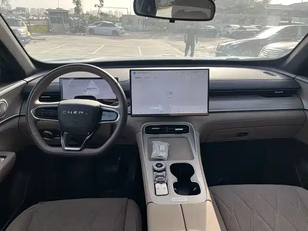Chery Tiggo 8 PLUS C-DM 2025