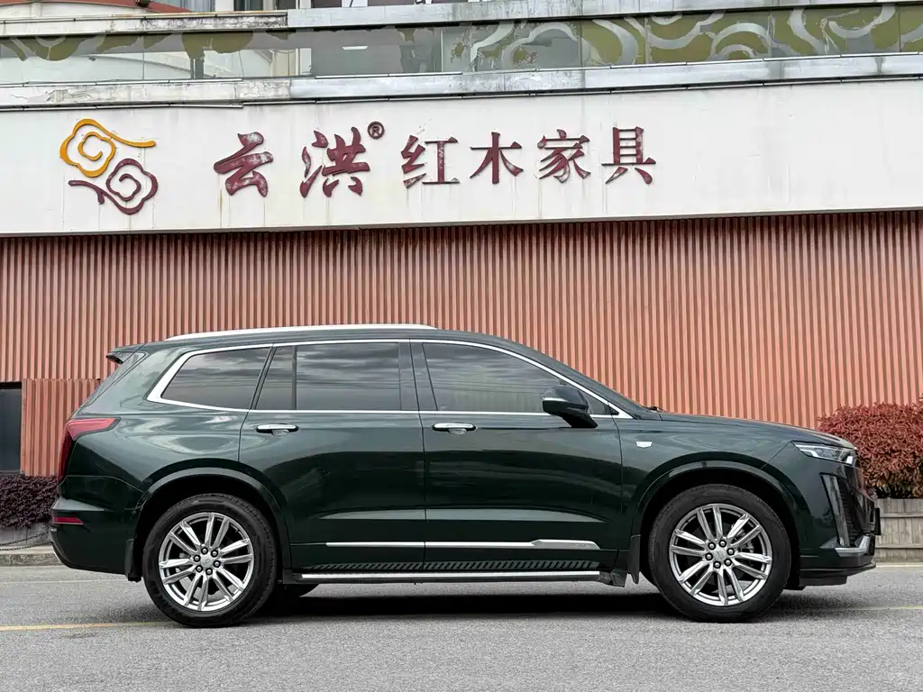 Cadillac XT6 2022 — фото 9