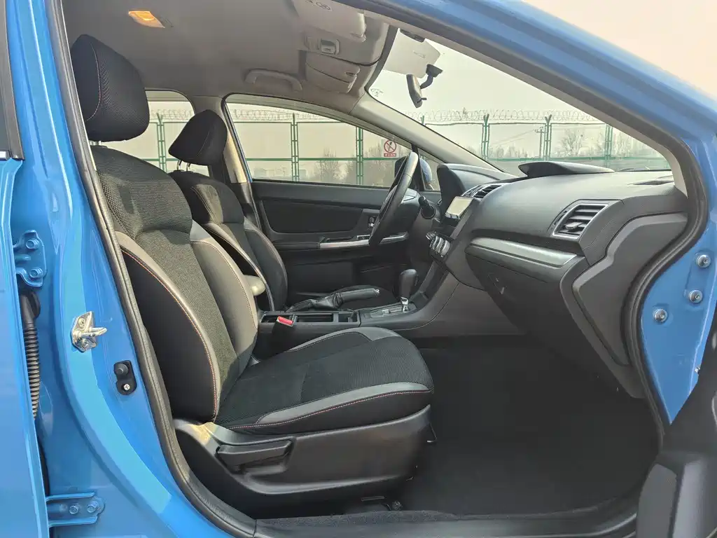 Subaru XV 2017 — фото 11