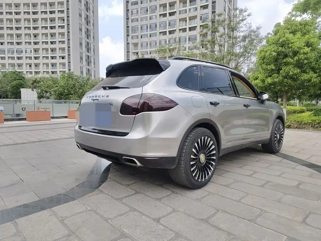 Porsche Cayenne 2015 — фото 4