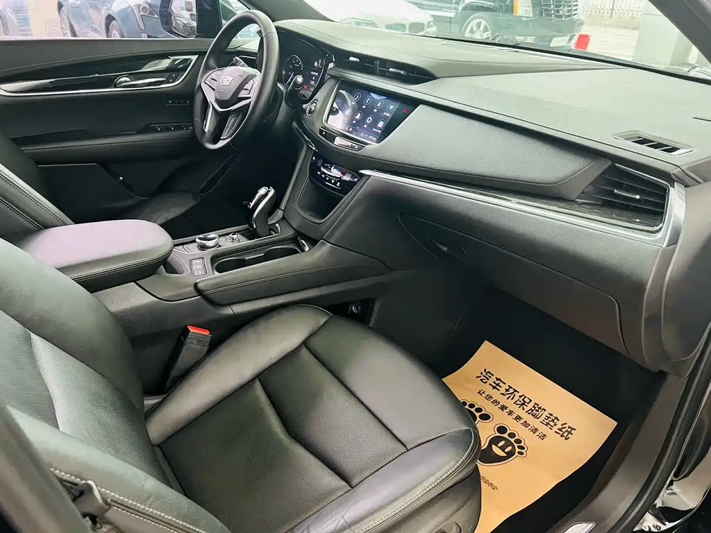 Cadillac XT5 2019 — фото 14