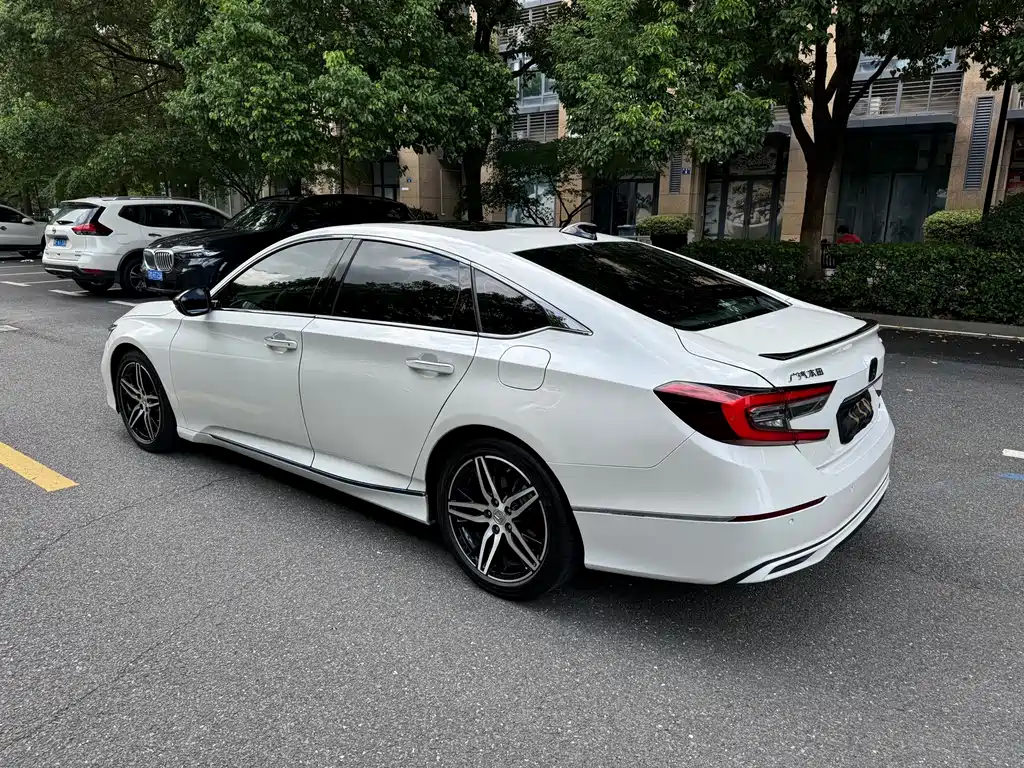 Honda Accord 2022 — фото 3