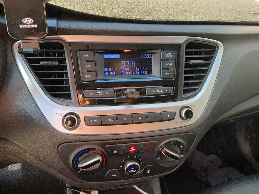 Hyundai Verna 2020 — фото 13
