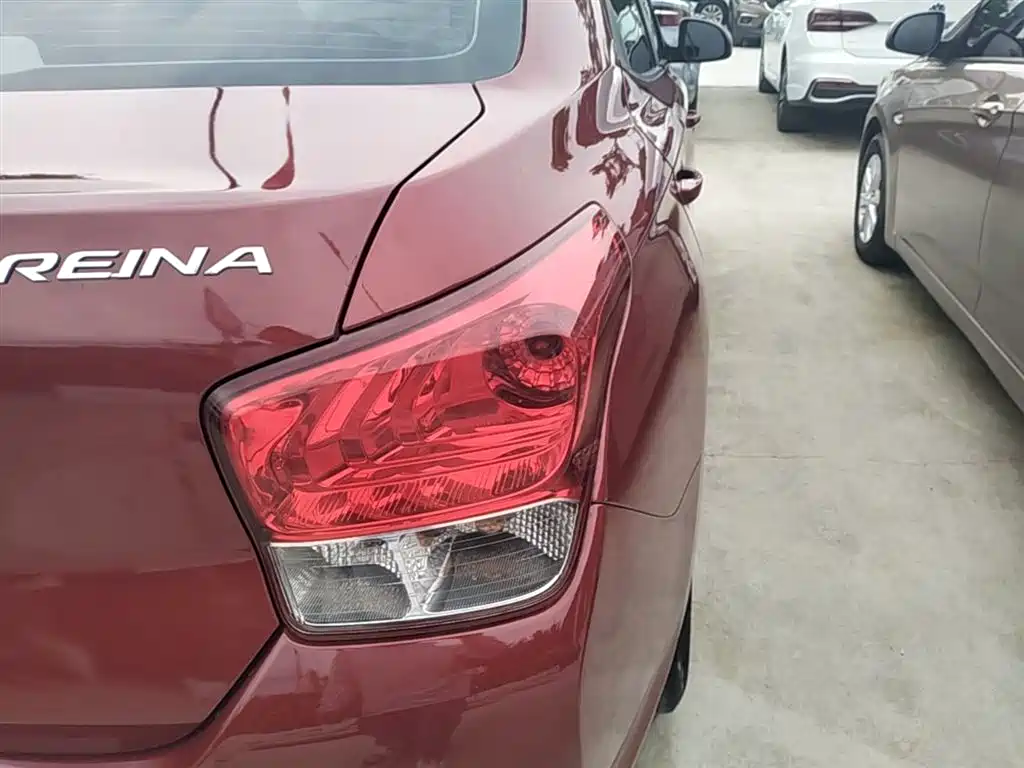 Hyundai Verna 2019 — фото 8