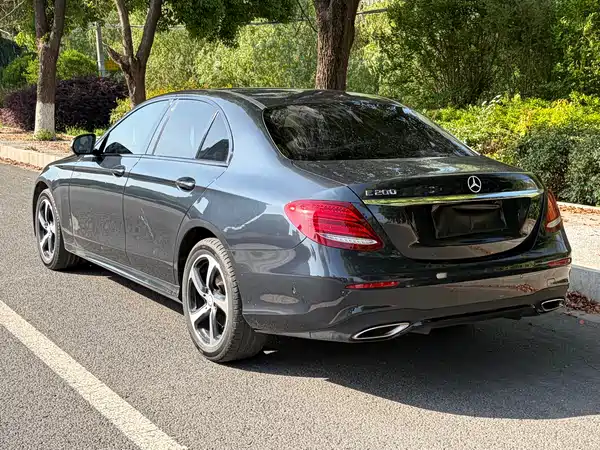 Mercedes-Benz E-Class 2018