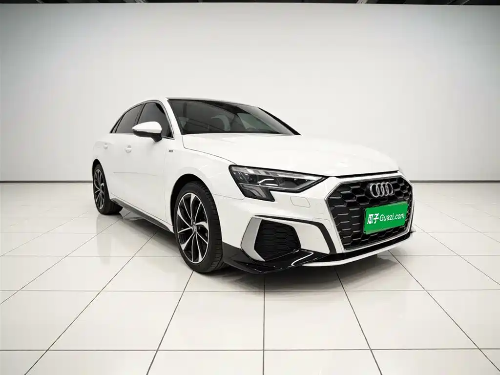 Audi A3 2021 — фото 3
