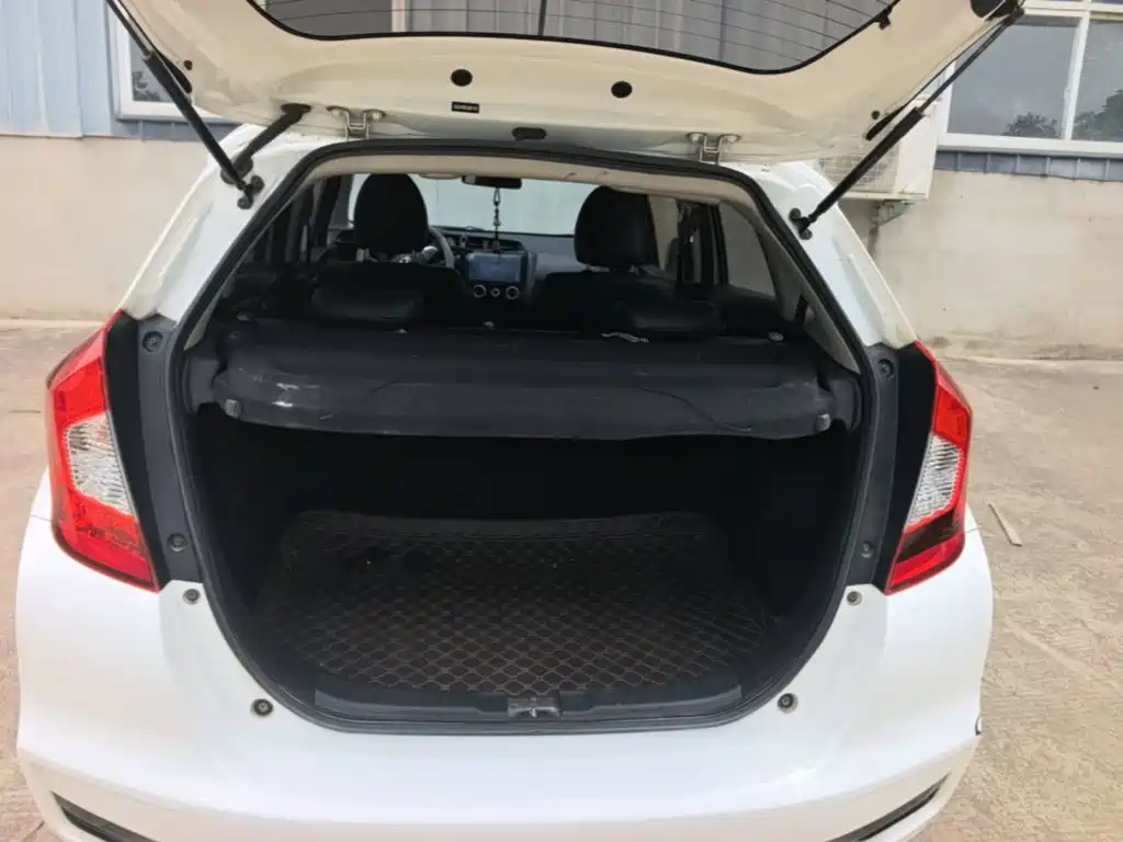 Honda Fit 2018 — фото 19