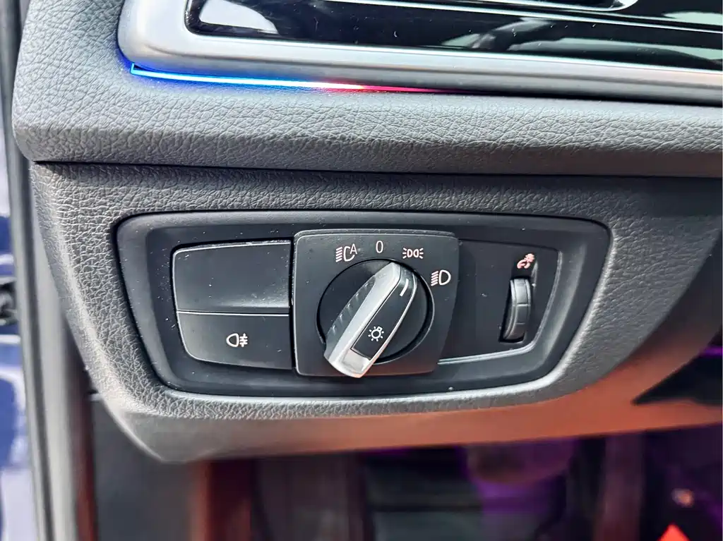 BMW 1 Series 2021 — фото 12