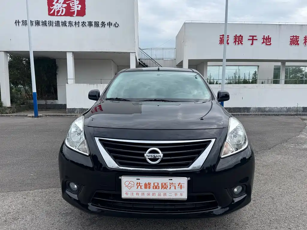 Nissan Sunny 2012 — фото 2