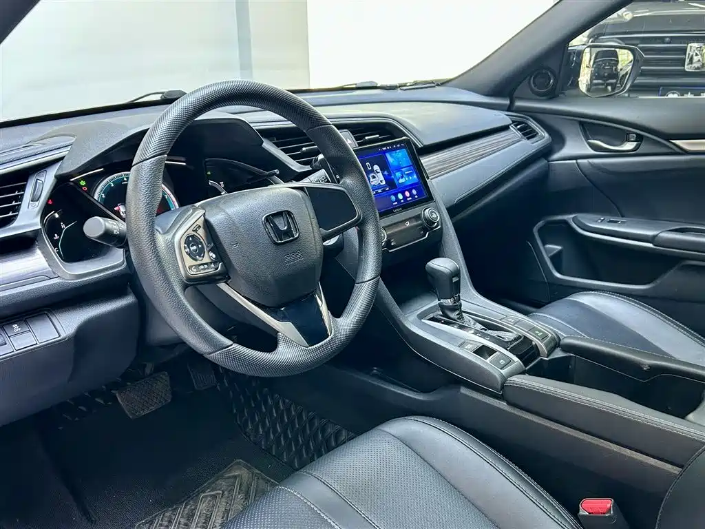 Honda Civic 2022 — фото 16