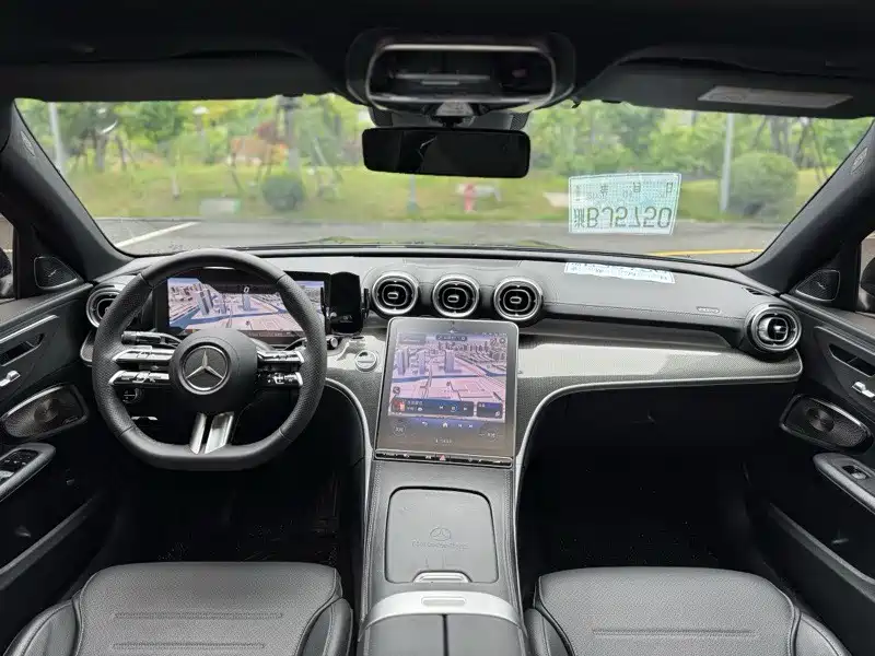 Mercedes-Benz C-Class 2023 — фото 5