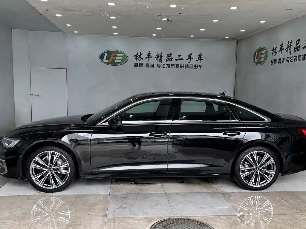 Audi A6L 2025 — фото 5