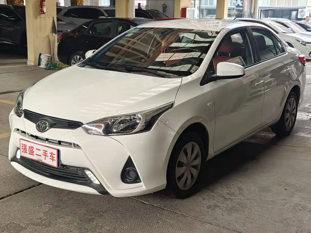 Toyota Yaris L 2018 — фото 1