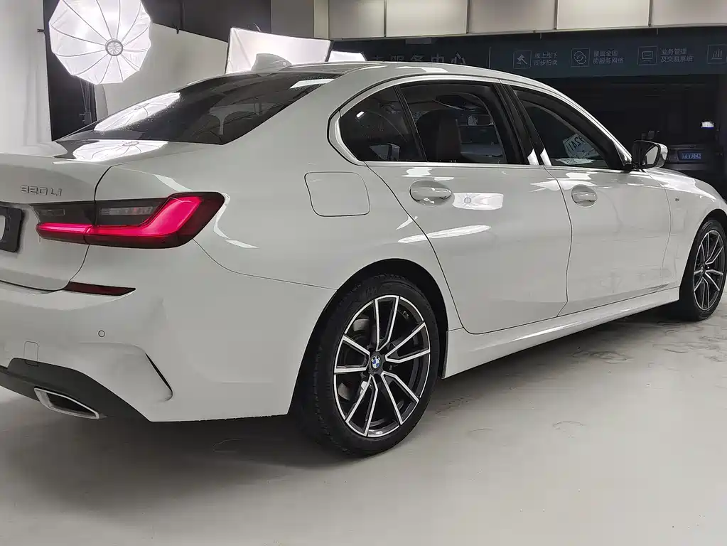 BMW 3 Series 2022