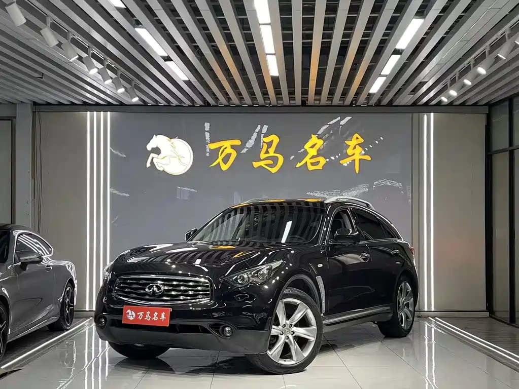 Infiniti FX 2011