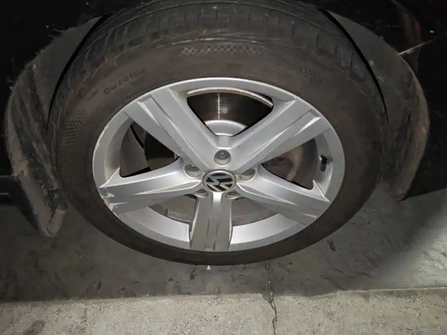 Volkswagen Magotan 2015