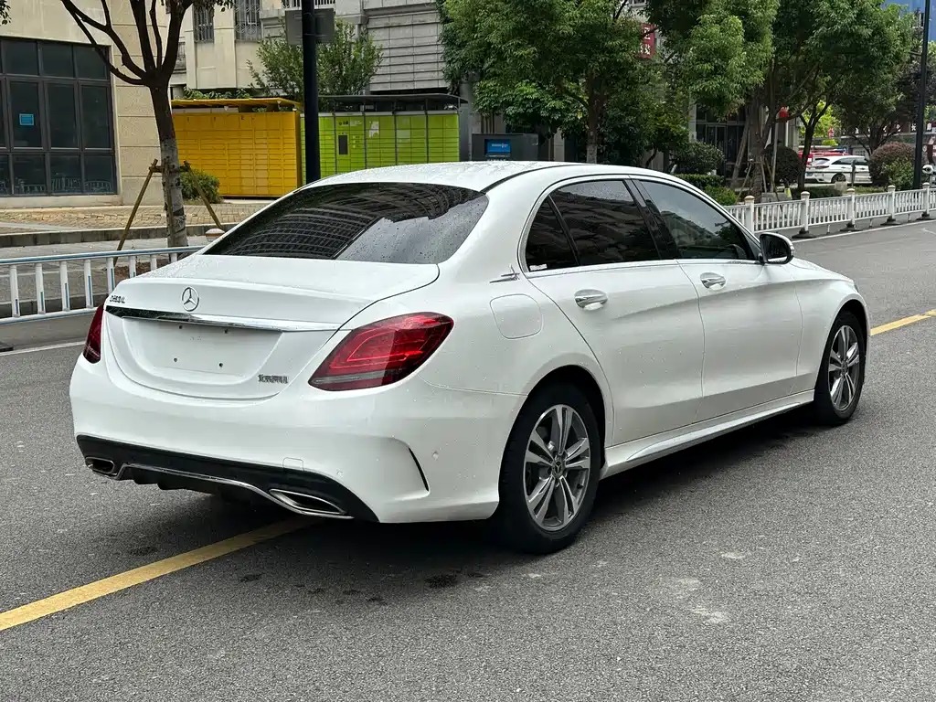 Mercedes-Benz C-Class 2019 — фото 9