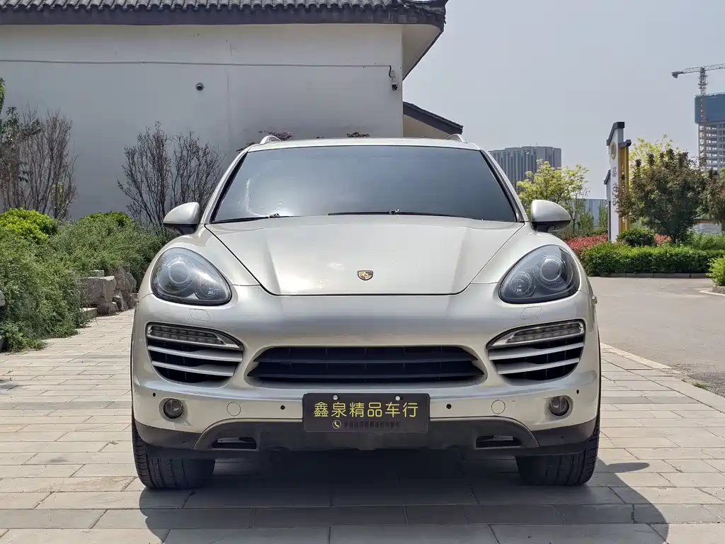 Porsche Cayenne 2012 — фото 2