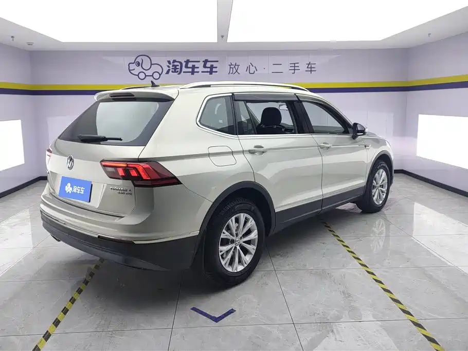 Volkswagen Tiguan L 2017 — фото 3