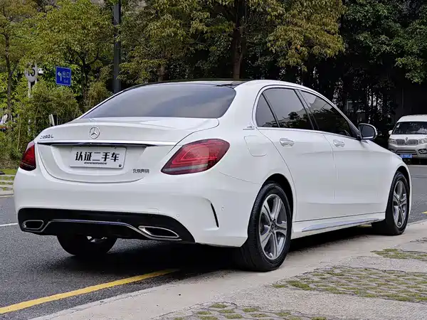 Mercedes-Benz C-Class 2020