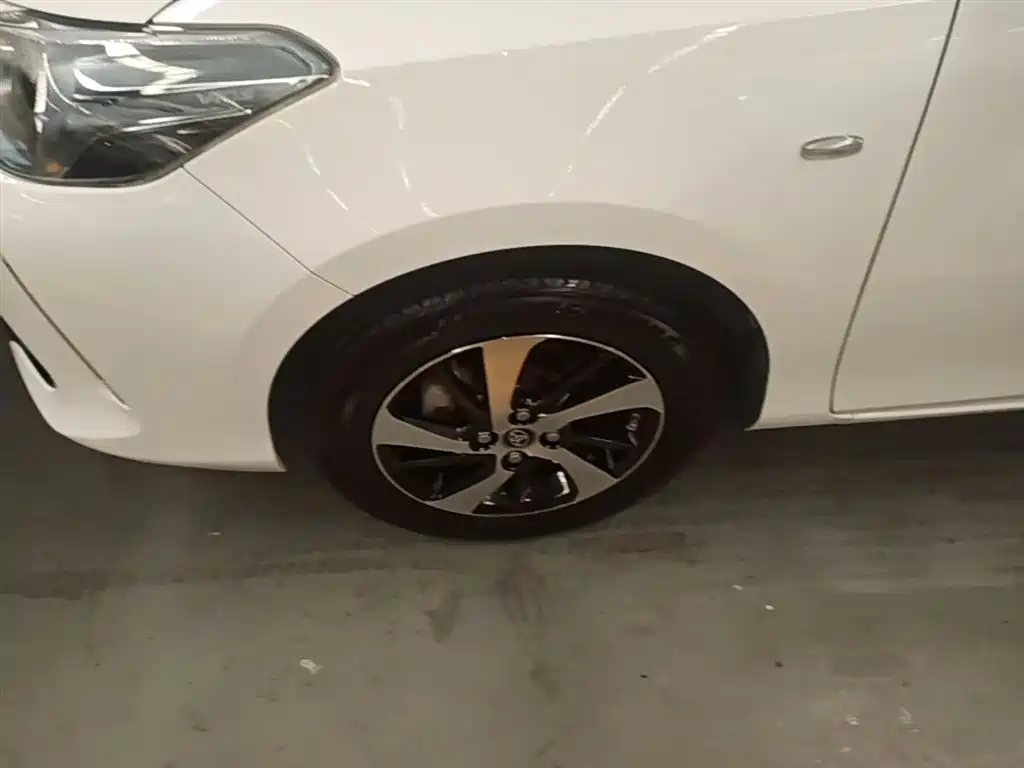 Toyota Vios FS 2017 — фото 23