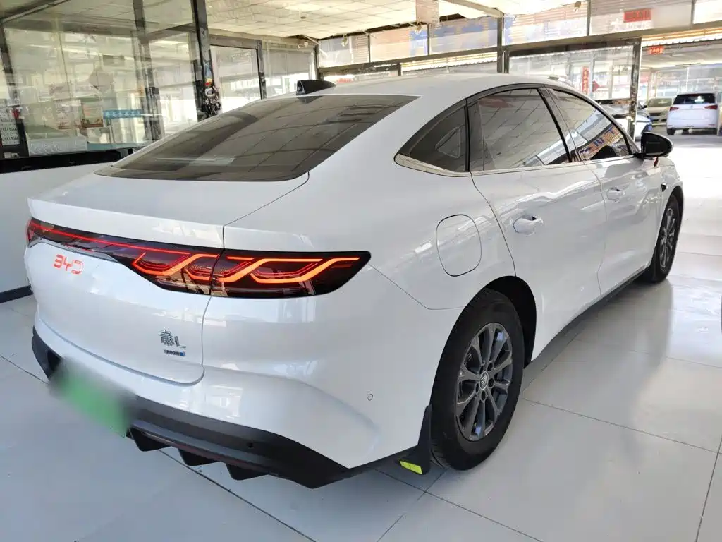 BYD Qin L 2025 — фото 5