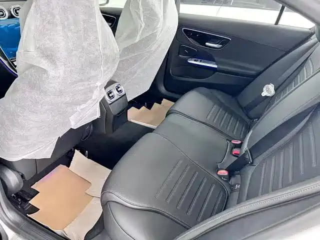 Mercedes-Benz C-Class 2023 — фото 14