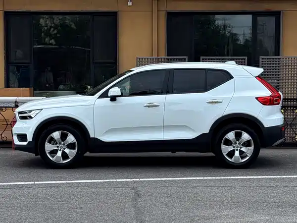 Volvo XC40 2020