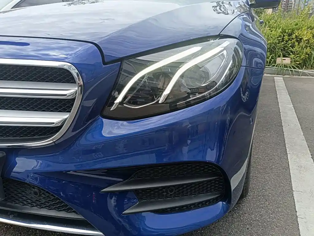 Mercedes-Benz E-Class 2019 — фото 24
