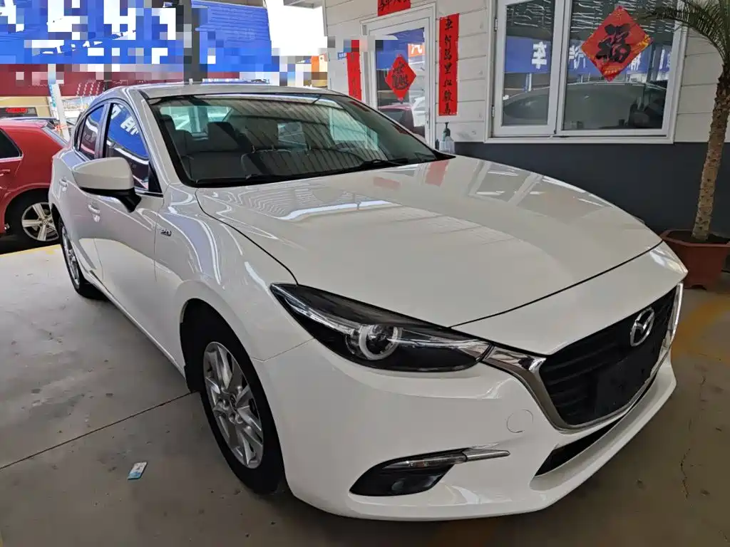 Mazda 3 Axela 2018 — фото 22
