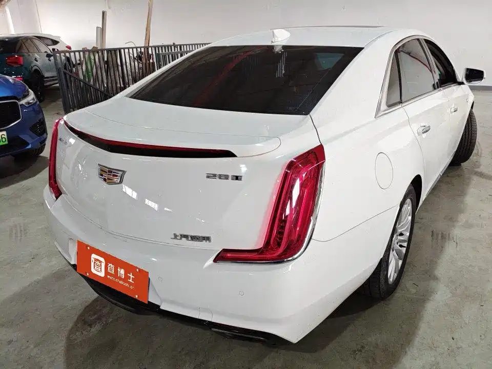 Cadillac XTS 2018 — фото 9