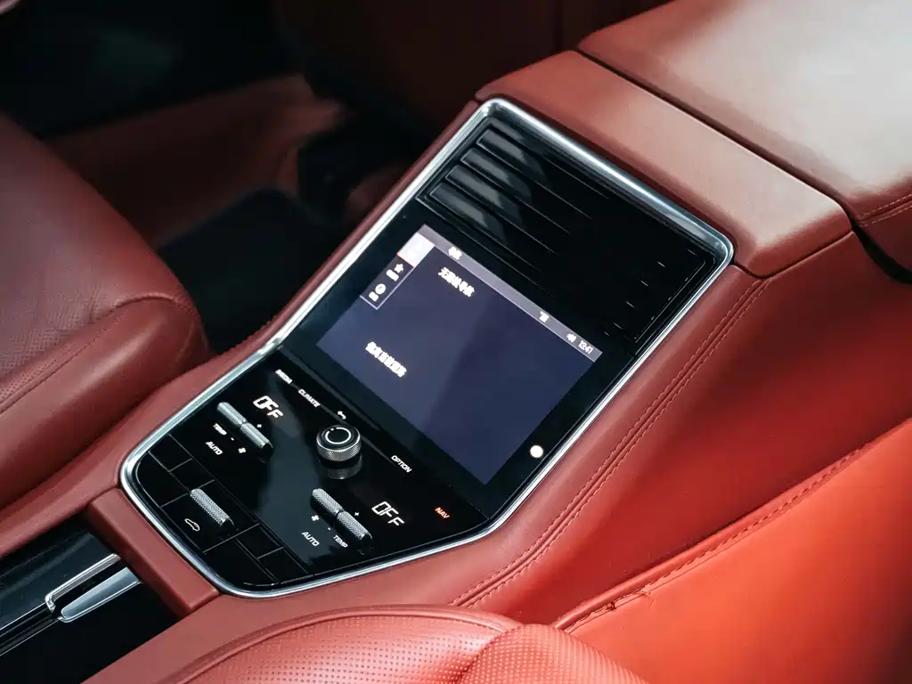 Porsche Panamera 2022 — фото 19