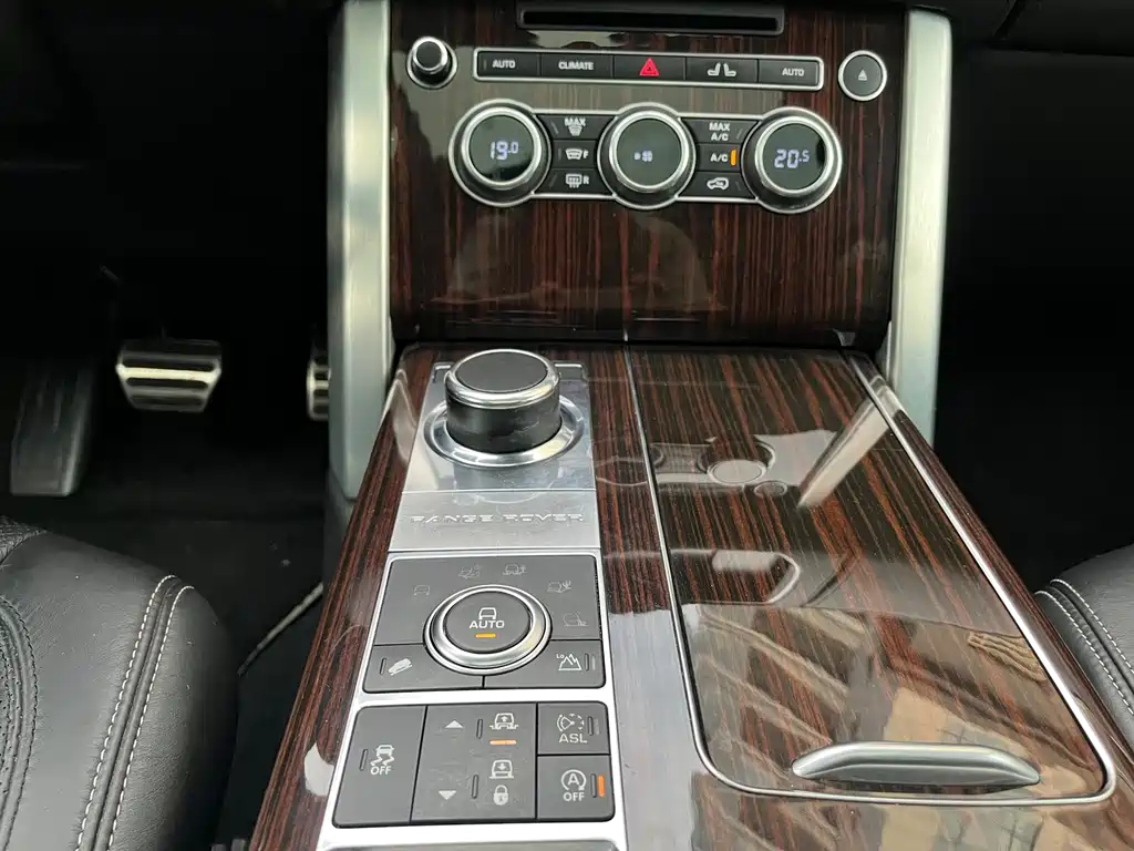 Land Rover Range Rover 2015 — фото 10
