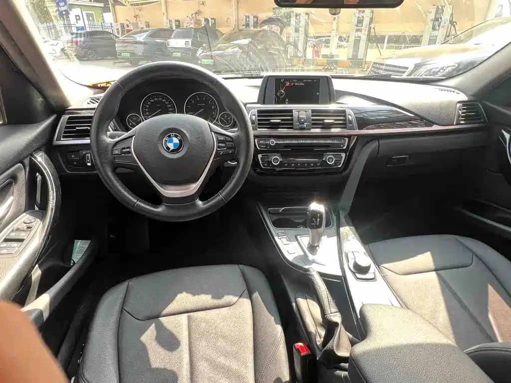 BMW 3 Series 2016