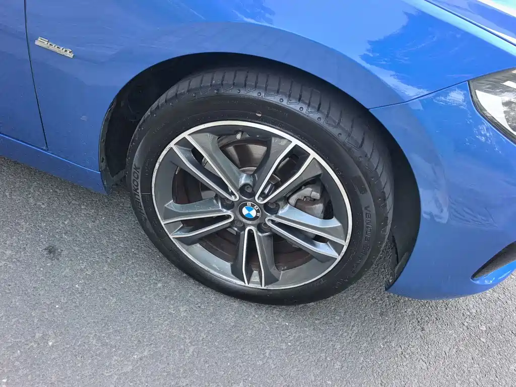 BMW 1 Series 2017 — фото 15