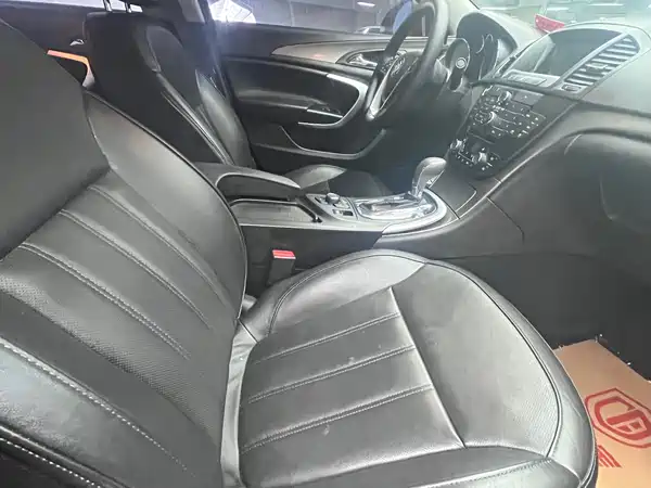 Buick Regal 2012