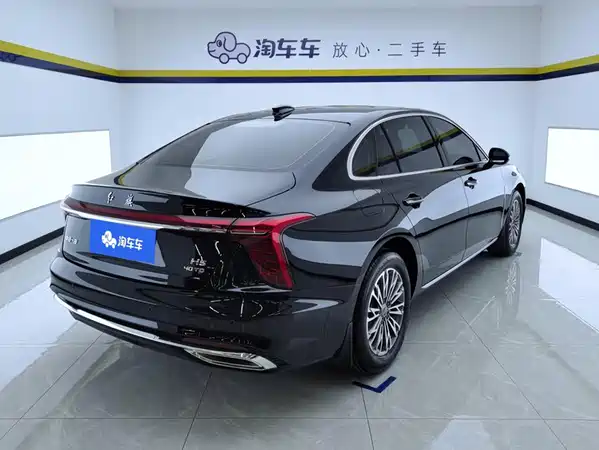 Hongqi H5 2025