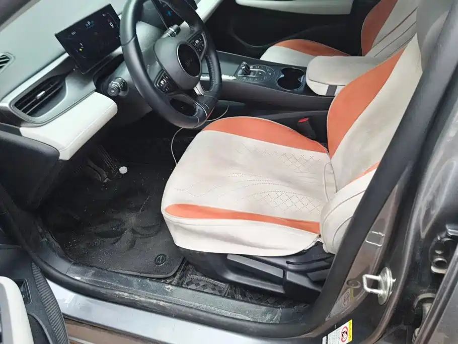 BYD Seal 05 DM-i 2025 — фото 9