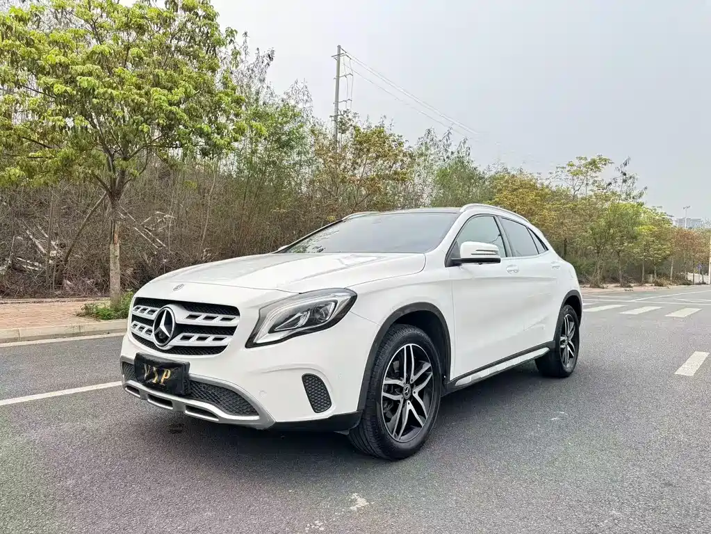 Mercedes-Benz GLA 2018 — фото 1