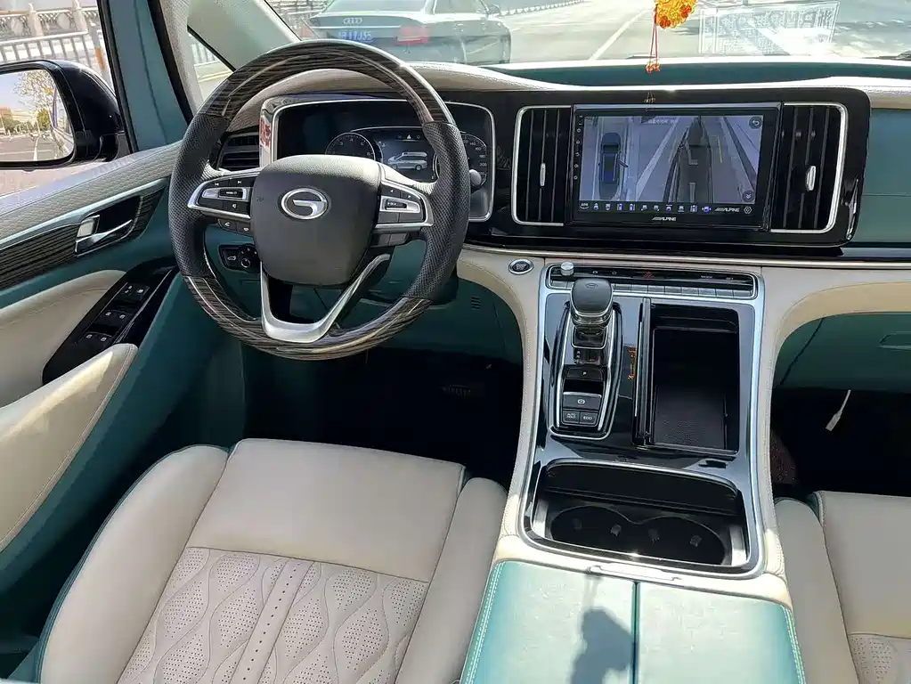 GAC Motor Trumpchi M8 2022 — фото 4
