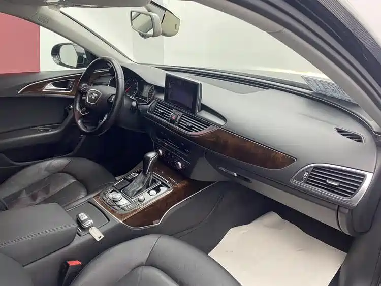 Audi A6L 2016 — фото 13