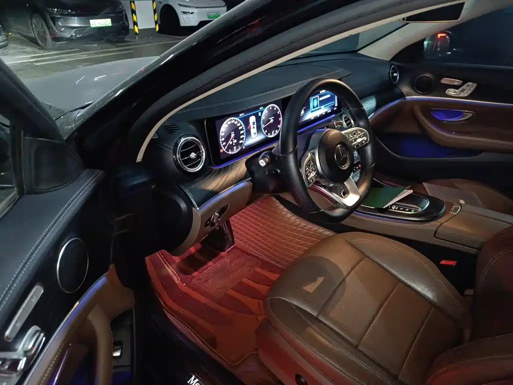 Mercedes-Benz E-Class 2019 — фото 17